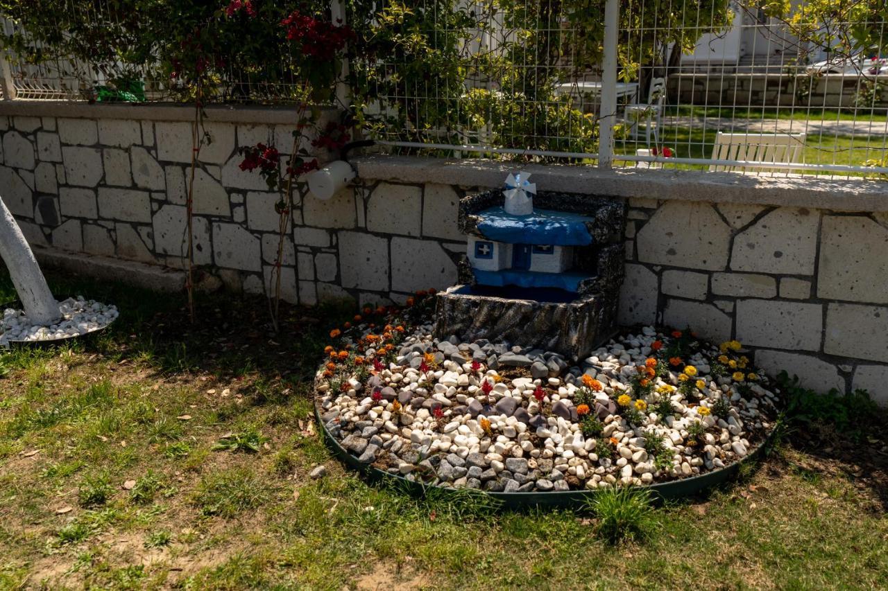 Vina Garden Hotel Bozcaada Bagian luar foto